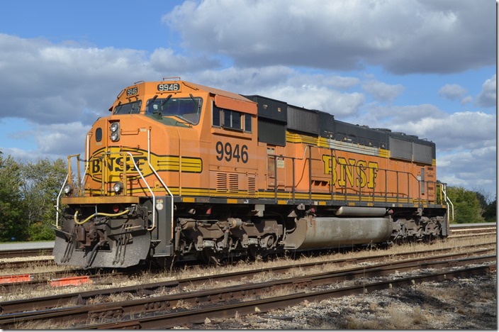 BNSF SD70MAC 9946. Ellis IL.